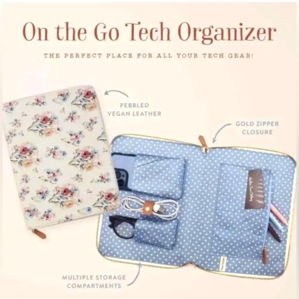 Matilda Jane On The Go Tech Organizer